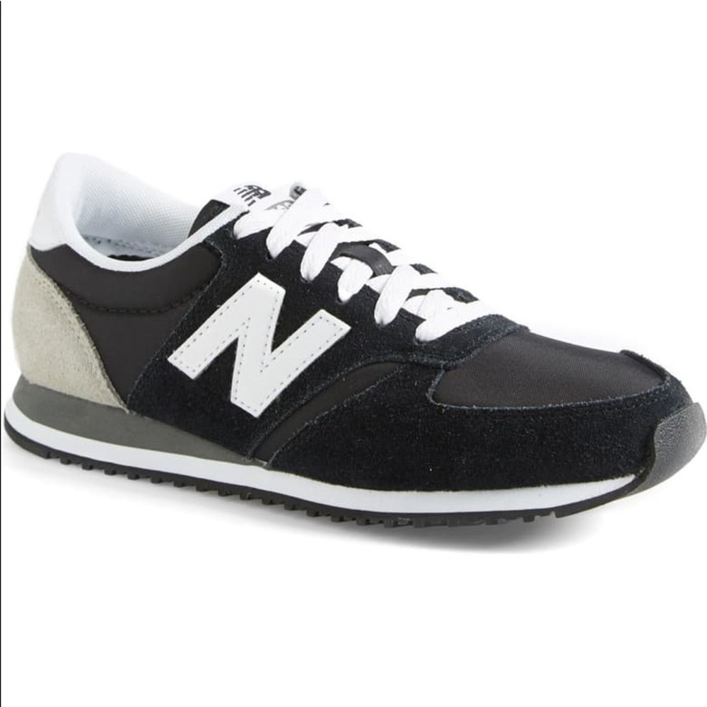 New Balance 420 Sneakers
